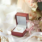 gift_V_necklace