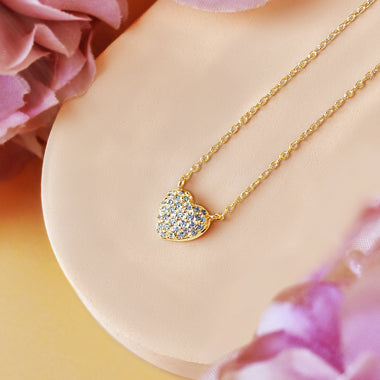 yellow_gold_diamond_heart_shaped_necklace_9.94mm.x10.04mm._jewels_by_tarry