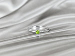 white_gold_2.5mm_gemstone_peridot_round_ring_jewels_by_tarry