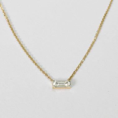 yellow_gold_diamond_baguette_necklace_jewels_by_tarry