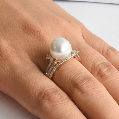 Natural Pearl Diamond Ring in 18k Solid Gold / South Sea Pearl Diamond Ring / Statement Ring / Natural diamond Ring / Wedding Ring / DR215 - Jewels By Tarry