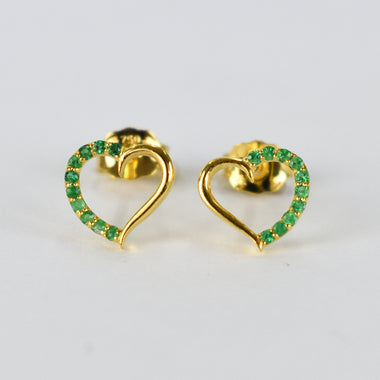 yellow_gold_stone_emerald_heart_shaped_stud_earrings_jewels_by_tarry