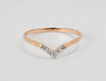 rose_gold_diamond_V_shape_ring_jewels_by_tarry